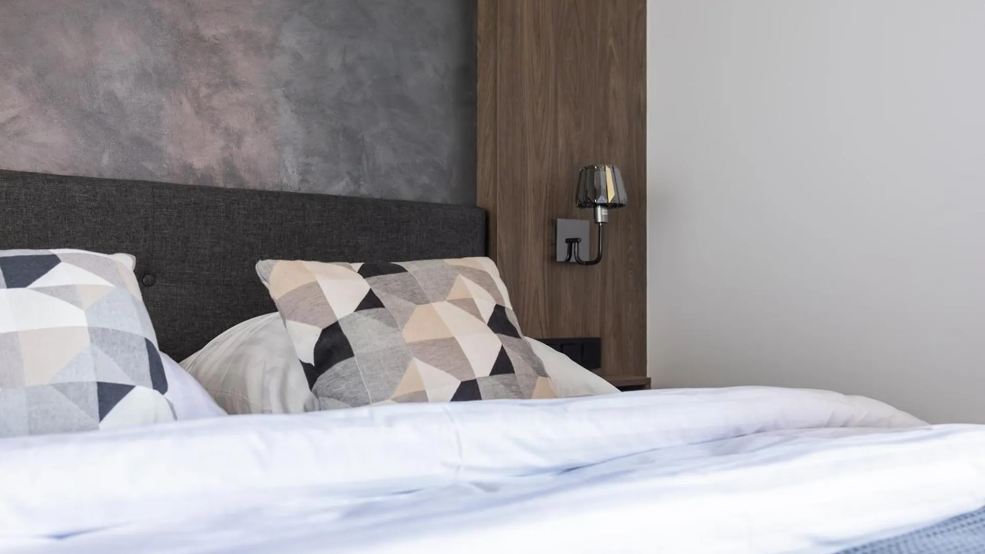 Glow Apartments - Chmielna, Gdansk City & River View 0*,  Polen