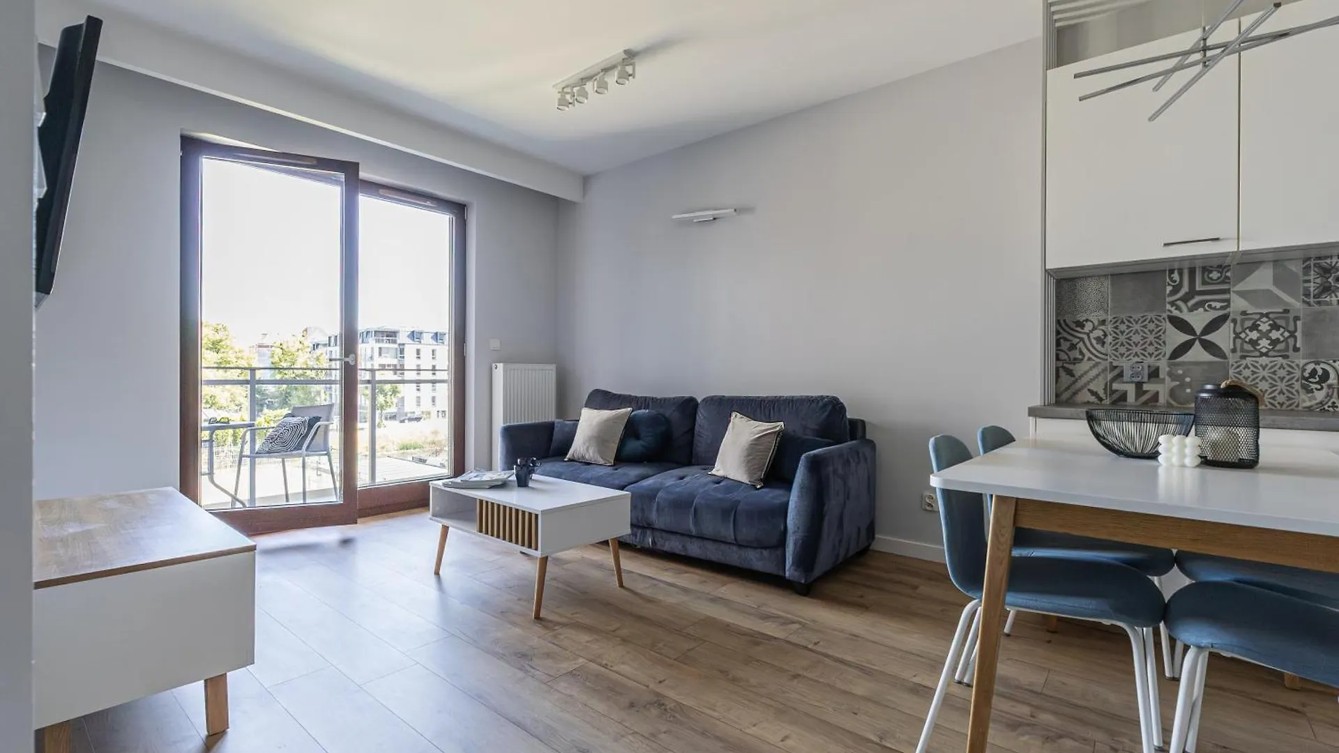 Glow Apartments - Chmielna, Gdansk City & River View